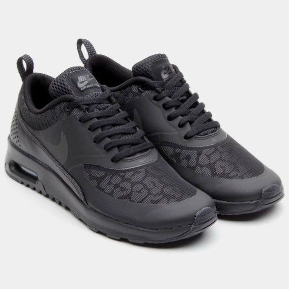 Nike Air Max Thea Shoes - Nike Air Max Thea - black leopard print- size 7